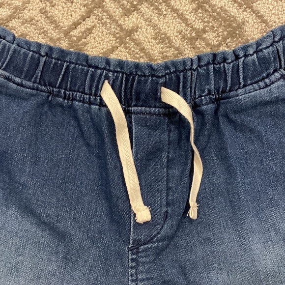 New Gap shorts size XL - Picture 2 of 4